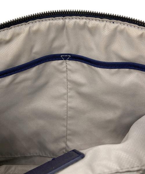TUMI（トゥミ）TUMI (トゥミ) VOYAGEUR SIAM CROSSBODY ネイビーの古着・服飾アイテム
