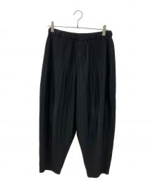 HOMME PLISSE ISSEY MIYAKE（オム プリッセ イッセイ ミヤケ）の古着「消しプリーツパンツ」｜ブラック