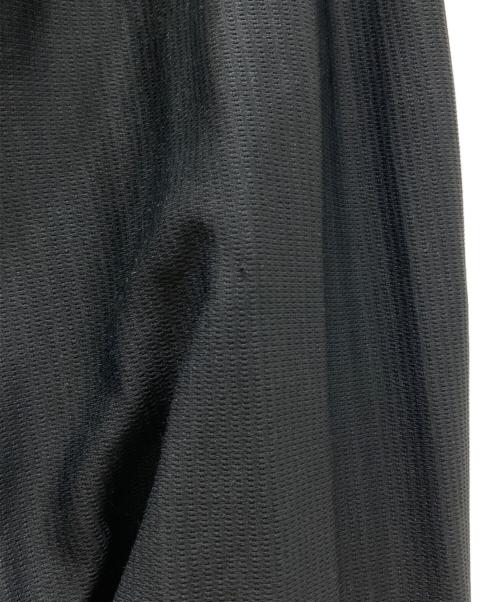 HOMME PLISSE ISSEY MIYAKE（オム プリッセ イッセイ ミヤケ）HOMME PLISSE ISSEY MIYAKE (オム プリッセ イッセイ ミヤケ) 消しプリーツパンツ ブラック サイズ:1の古着・服飾アイテム