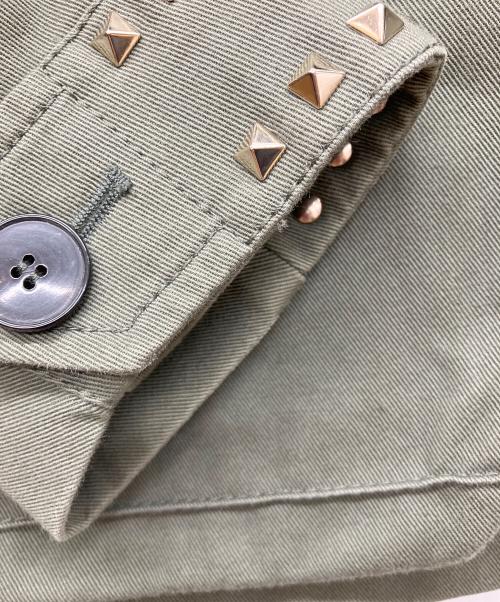 VALENTINO（ヴァレンティノ）VALENTINO (ヴァレンティノ) スタッズミリタリージャケット オリーブ サイズ:46の古着・服飾アイテム