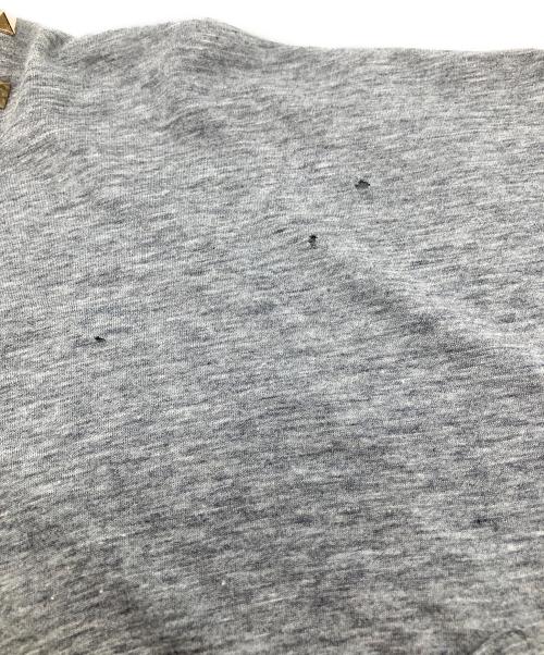 VALENTINO（ヴァレンティノ）VALENTINO (ヴァレンティノ) スタッズＴシャツ グレー サイズ:XLの古着・服飾アイテム
