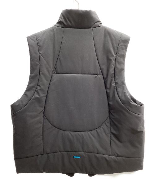 MUZE TURQUOISE LABEL（ミューズ ターコイズ レーベル）MUZE TURQUOISE LABEL (ミューズ ターコイズ レーベル) PADDED CURVE VEST ブラック サイズ:SIZE2の古着・服飾アイテム