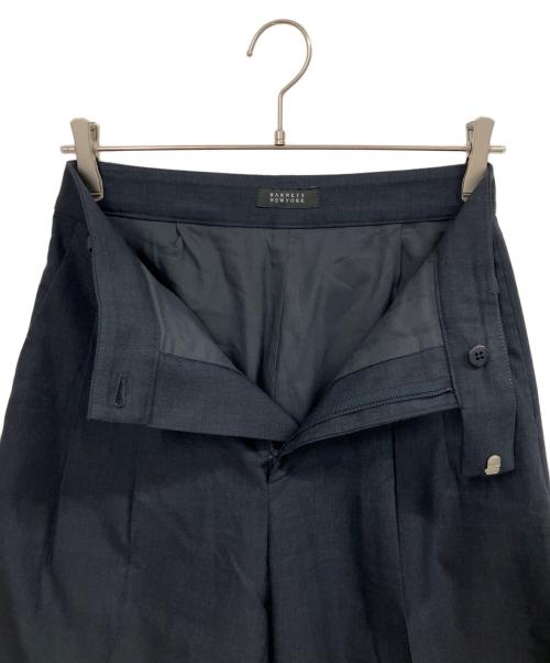BARNEYS NEWYORK（バーニーズ・ニューヨーク）BARNEYS NEWYORK (バーニーズ・ニューヨーク) セットアップタックワイドパンツ ネイビー サイズ:38の古着・服飾アイテム
