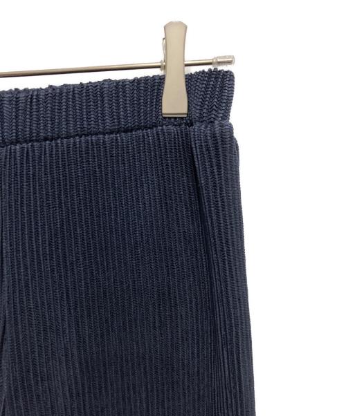 SPECCHIO（スペッチオ）SPECCHIO (スペッチオ) シャトルプリーツ 9分丈 テーパードパンツ ネイビー サイズ:40の古着・服飾アイテム