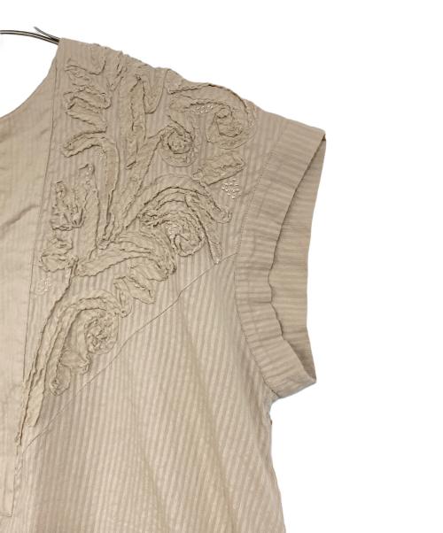 house of lotus（ハウスオブロータス）HOUSE OF LOTUS (ハウスオブロータス) エンブロイダリーサッカーフレンチスリーブワンピース ベージュ サイズ:Mの古着・服飾アイテム