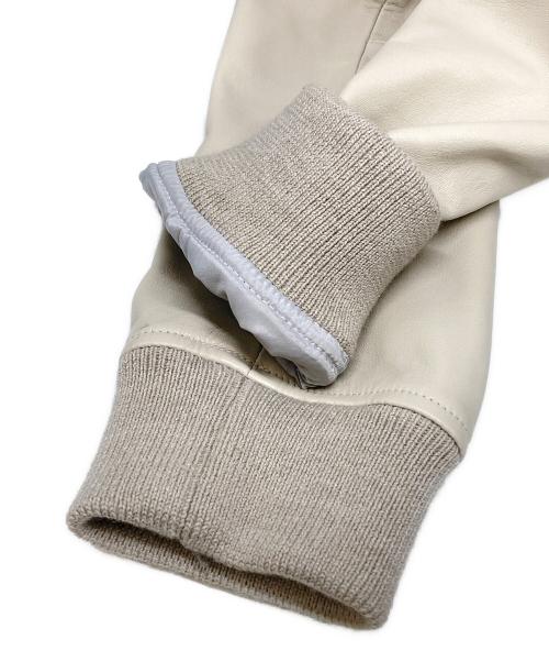 EMMETI（エンメティ）EMMETI (エンメティ) URBINO レザーパーカ グレー サイズ:50の古着・服飾アイテム