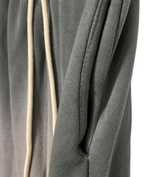 RRR123（リヴィントンロイレビス）RRR123 (アールアールアールワンツースリー) INRI SWEATS グレー サイズ:Sの古着・服飾アイテム