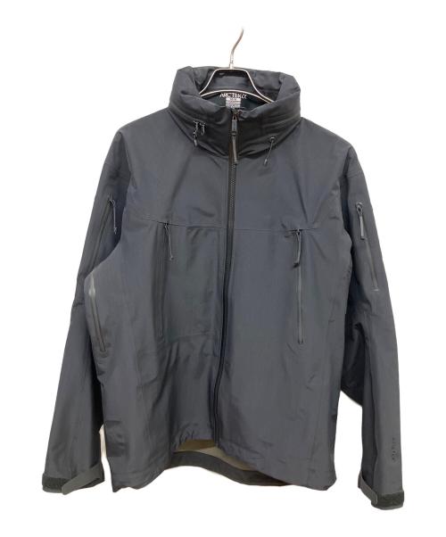 ARC'TERYX（アークテリクス）ARC'TERYX (アークテリクス) Alpha Jacket Men's GEN2 ブラック サイズ:SIZE Mの古着・服飾アイテム