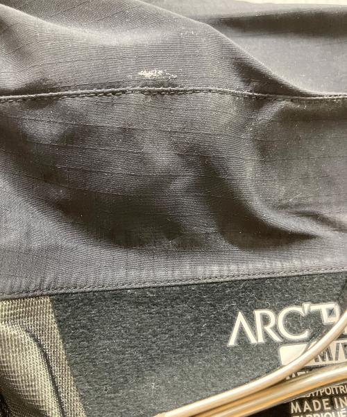 ARC'TERYX（アークテリクス）ARC'TERYX (アークテリクス) Alpha Jacket Men's GEN2 ブラック サイズ:SIZE Mの古着・服飾アイテム