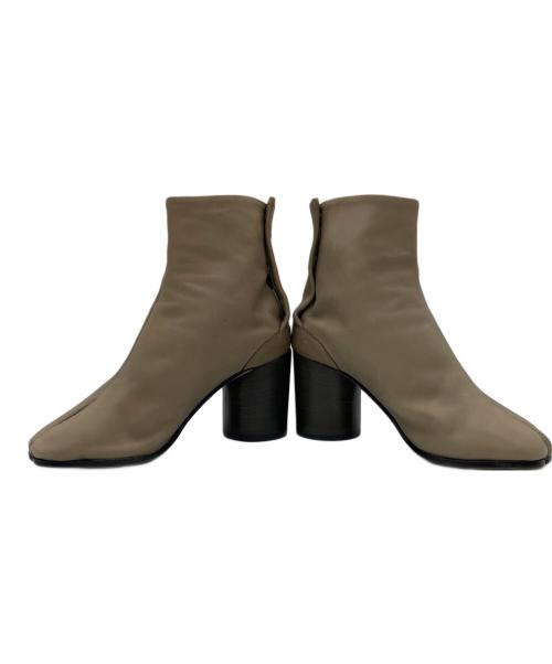 Maison Margiela（メゾンマルジェラ）Maison Margiela (メゾンマルジェラ) TABI HEEL BOOTS ベージュ サイズ:36 2/1の古着・服飾アイテム