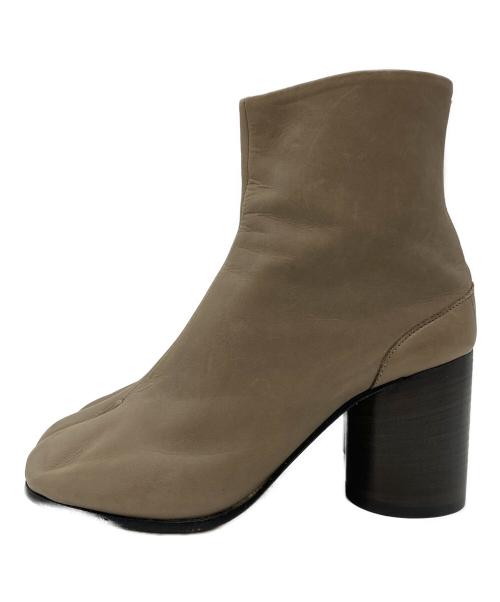 Maison Margiela（メゾンマルジェラ）Maison Margiela (メゾンマルジェラ) TABI HEEL BOOTS ベージュ サイズ:361/2の古着・服飾アイテム