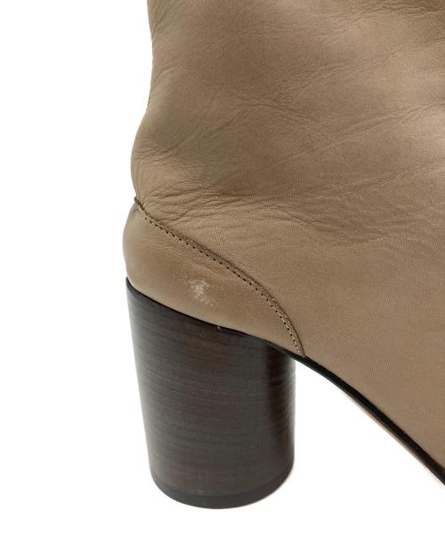 Maison Margiela（メゾンマルジェラ）Maison Margiela (メゾンマルジェラ) TABI HEEL BOOTS ベージュ サイズ:361/2の古着・服飾アイテム