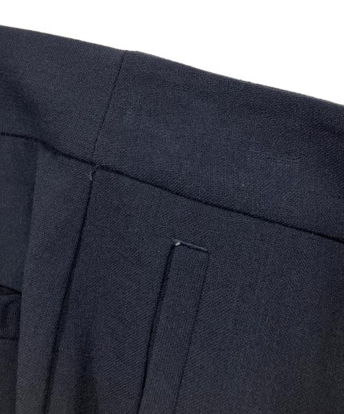 SOEJU（ソージュ）SOEJU (ソージュ) コンフォートファインタックバレルパンツ ネイビー サイズ:Mの古着・服飾アイテム