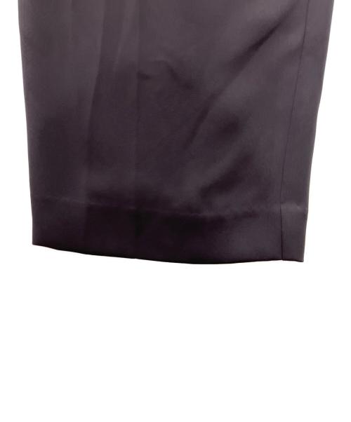 qualite（カリテ）qualite (カリテ) マットサテンストレートパンツ グレー サイズ:38の古着・服飾アイテム