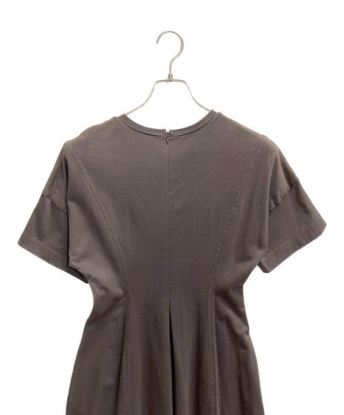 BEIGE（ベイジ）BEIGE (ベイジ) 【洗える】GLANTHUS / コットンカーブラインロングフレアワンピース グレー サイズ:2の古着・服飾アイテム