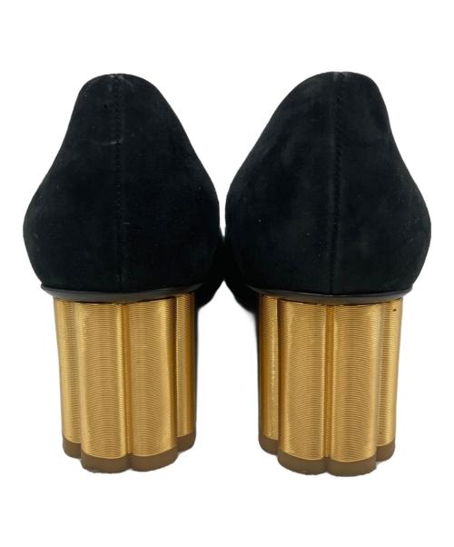 Salvatore Ferragamo（サルヴァトーレ フェラガモ）Salvatore Ferragamo (サルヴァトーレ フェラガモ) スウェードパンプス ブラック サイズ:7 1/2の古着・服飾アイテム