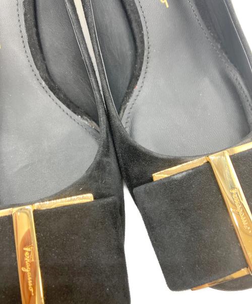 Salvatore Ferragamo（サルヴァトーレ フェラガモ）Salvatore Ferragamo (サルヴァトーレ フェラガモ) スウェードパンプス ブラック サイズ:7 1/2の古着・服飾アイテム