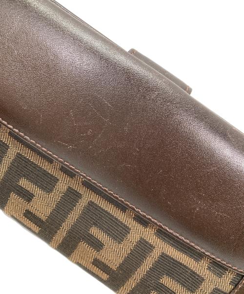 FENDI（フェンディ）FENDI (フェンディ) 2つ折り財布 ブラウンの古着・服飾アイテム