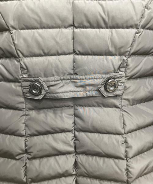 BLUE LABEL CRESTBRIDGE（ブルーレーベルクレストブリッジ）BLUE LABEL CRESTBRIDGE (ブルーレーベルクレストブリッジ) ダウンコート ブラック サイズ:38の古着・服飾アイテム