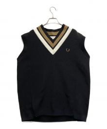 FRED PERRY（フレッドペリー）の古着「チルデン ベスト」｜ブラック