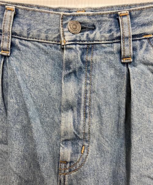 UNGRID（アングリッド）UNGRID (アングリッド) ウエストタックカーブデニム インディゴ サイズ:W24の古着・服飾アイテム