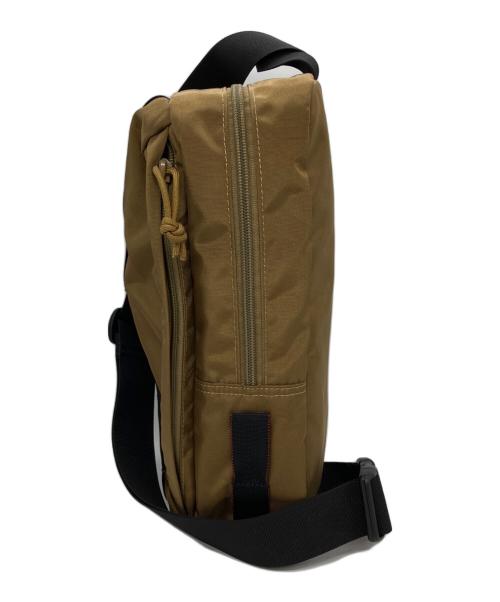 BRIEFING（ブリーフィング）BRIEFING (ブリーフィング) SLING WALKER　ボディバッグ ブラウンの古着・服飾アイテム