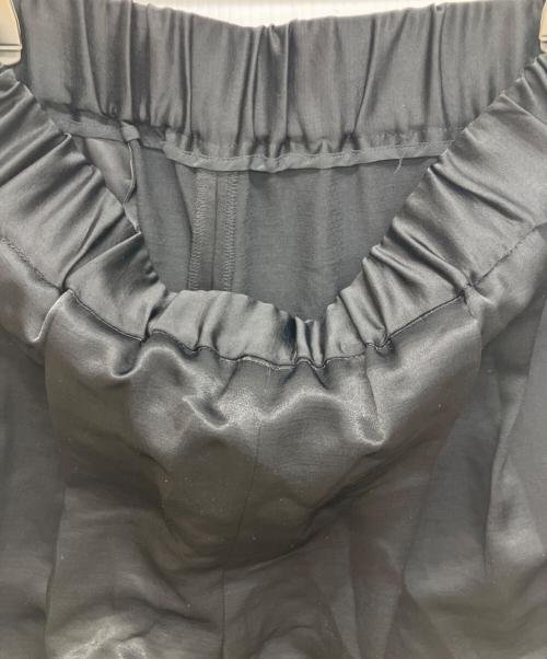 journal standard L'essage（ジャーナルスタンダード レサージュ）journal standard L'essage (ジャーナルスタンダード レサージュ) サテンワイドイージーパンツ ブラック サイズ:FREE 未使用品の古着・服飾アイテム