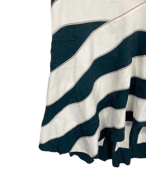 CEDRIC CHARLIER（セドリック シャルリエ）CEDRIC CHARLIER (セドリック シャルリエ) スカート グリーン×ホワイト サイズ:I 40 未使用品の古着・服飾アイテム