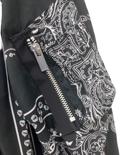 sacai（サカイ）sacai (サカイ) バンダナプリント ボンバージャケット ブラック サイズ:2の古着・服飾アイテム