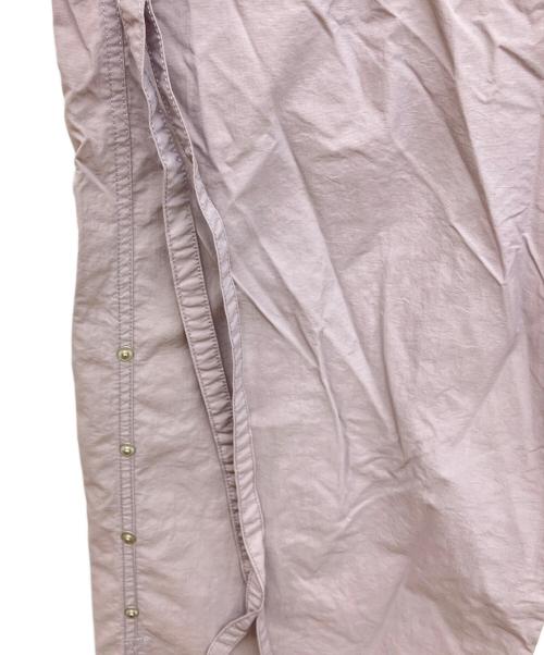 MUSUBORE（ムスボレ）MUSUBORE (ムスボレ) ワイドハトメカーゴパンツ ラベンダー サイズ:FREE 未使用品の古着・服飾アイテム