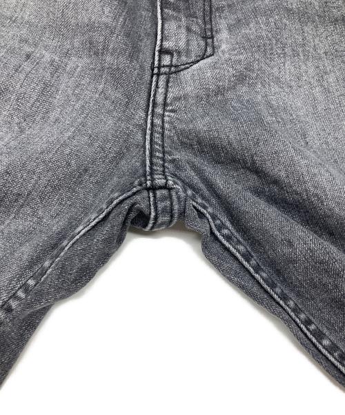 YANUK（ヤヌーク）YANUK (ヤヌーク) デニムパンツ グレー サイズ:W23の古着・服飾アイテム
