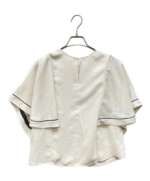 Noble（ノーブル）Noble (ノーブル) ラダーラインケープフレアブラウス アイボリー サイズ:Freeの古着・服飾アイテム