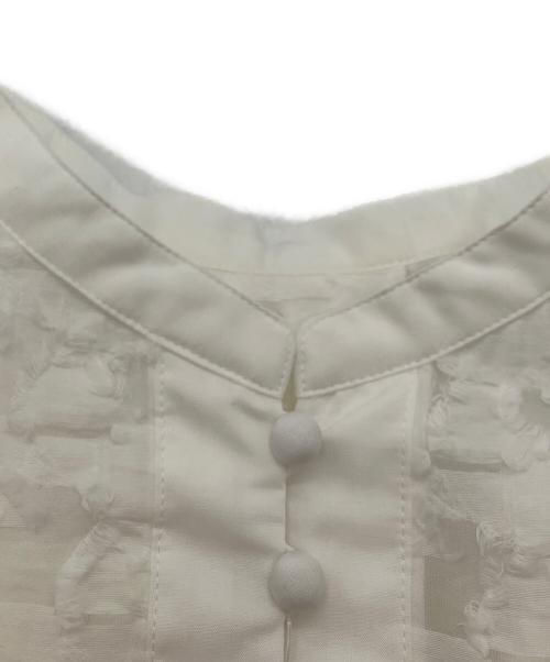 SHIPS（シップス）SHIPS (シップス) 幾何柄カットジャカードブラウス ホワイト サイズ:FREEの古着・服飾アイテム