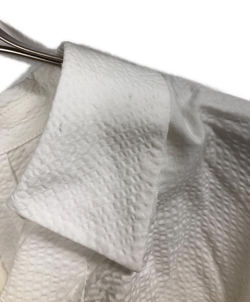 JUSGLITTY（ジャスグリッティー）JUSGLITTY (ジャスグリッティー) シャーリングシャツワンピース ホワイト サイズ:1の古着・服飾アイテム