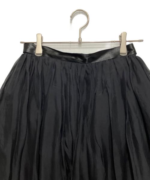 RED VALENTINO（レッドヴァレンティノ）RED VALENTINO (レッドヴァレンティノ) チュールスカート ブラック サイズ:40の古着・服飾アイテム