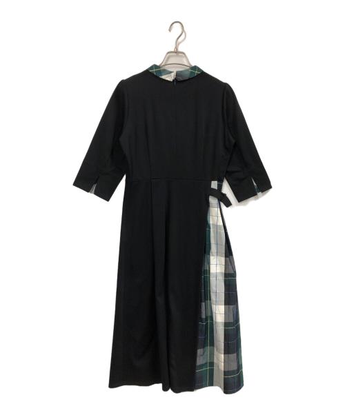 BLUE LABEL CRESTBRIDGE（ブルーレーベルクレストブリッジ）BLUE LABEL CRESTBRIDGE (ブルーレーベルクレストブリッジ) コットンソロハイゲージポンチワンピース ブラック サイズ:36の古着・服飾アイテム