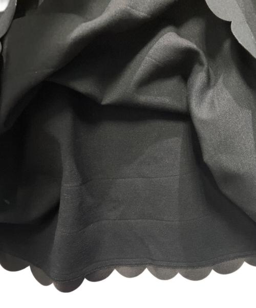 RED VALENTINO（レッドヴァレンティノ）RED VALENTINO (レッドヴァレンティノ) スカラップワンピース ブラック サイズ:38の古着・服飾アイテム