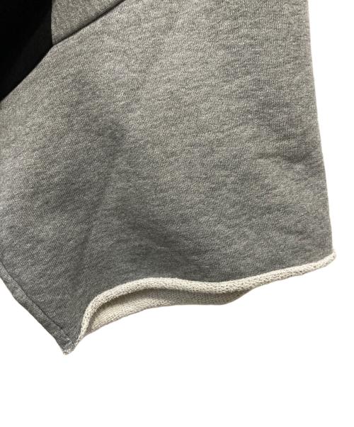 MM6 Maison Margiela（エムエムシックスメゾンマルジェラ）MM6 Maison Margiela (エムエムシックスメゾンマルジェラ) スウェット切替トップス グレー×ブラック サイズ:Sの古着・服飾アイテム