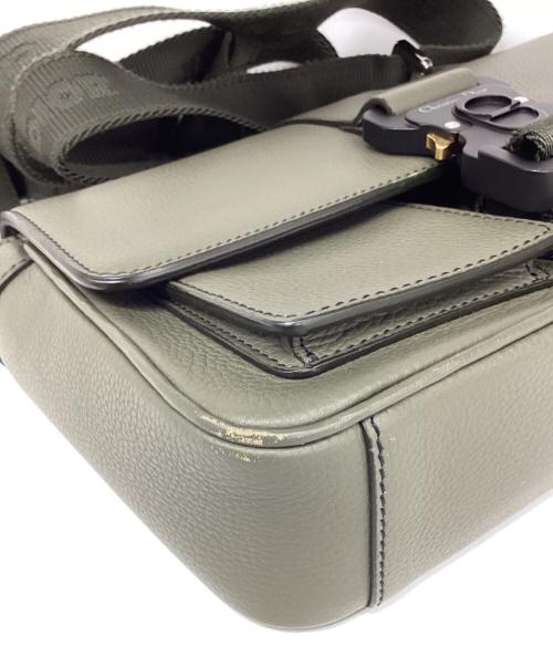 Dior（ディオール）Dior (ディオール) Hit the Road メッセンジャー クロスボディバッグ オリーブの古着・服飾アイテム