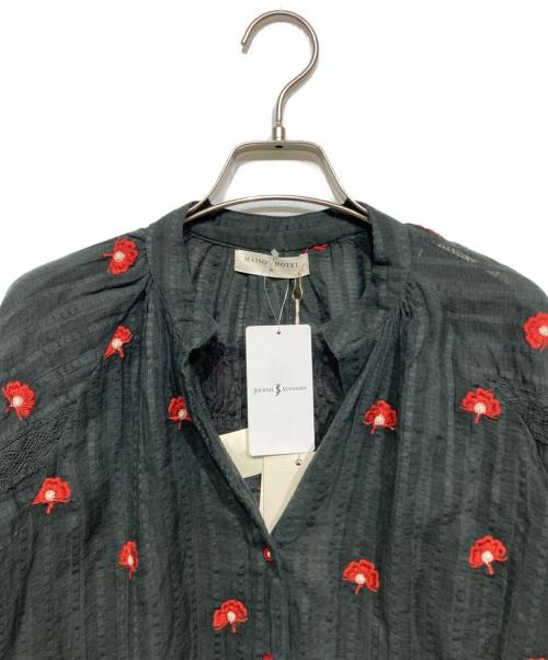 MAISON HOTEL（メゾンホテル）MAISON HOTEL (メゾンホテル) JOURNAL STANDARD (ジャーナルスタンダード) GERANIUM FLEUR ブラウス ブラック サイズ:M 未使用品の古着・服飾アイテム