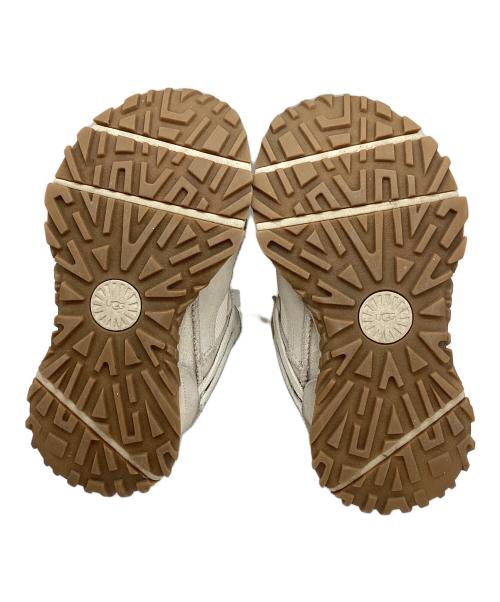 UGG（アグ）UGG (アグ) スニーカー ライトグレー サイズ:24の古着・服飾アイテム