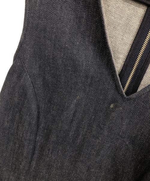 FOXEY NEWYORK（フォクシーニューヨーク）FOXEY NEWYORK (フォクシーニューヨーク) デニムノースリーブワンピース インディゴ サイズ:38の古着・服飾アイテム