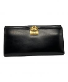 Salvatore Ferragamo（サルヴァトーレ フェラガモ）の古着「二つ折りガンチーニ長財布」｜ブラック