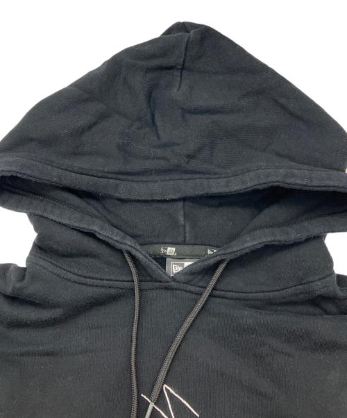 YOHJI YAMAMOTO（ヨウジヤマモト）YOHJI YAMAMOTO (ヨウジヤマモト) New Era (ニューエラ) VERTICAL LOGO SWEAT HOODIE ブラック サイズ:3の古着・服飾アイテム