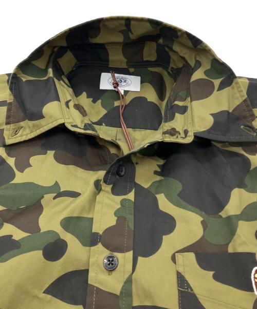 A BATHING APE（アベイシングエイプ）A BATHING APE (アベイシングエイプ) 1ST CAMO RELAXED S/S SHIRT グリーン サイズ:Mの古着・服飾アイテム