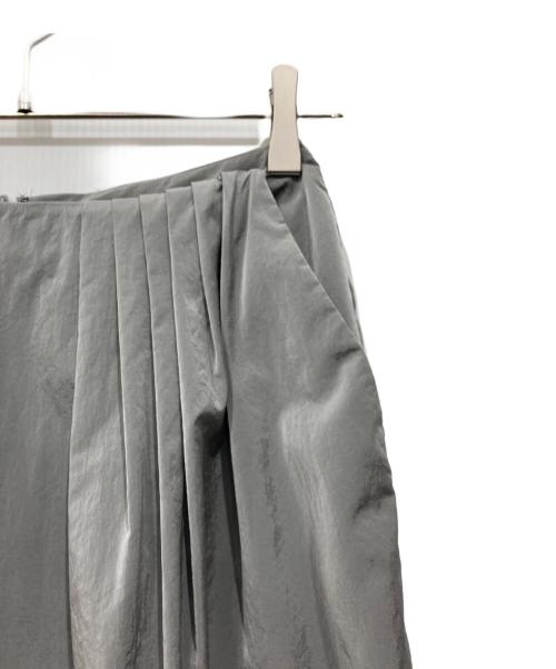 STUNNING LURE（スタニングルアー）STUNNING LURE (スタニングルアー) ソフトナイロンタックスカート グレー サイズ:1の古着・服飾アイテム