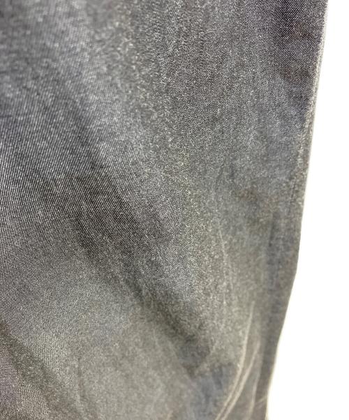 COMME des GARCONS HOMME PLUS（コムデギャルソンオムプリュス）COMME des GARCONS HOMME PLUS (コムデギャルソンオムプリュス) ステッチパンツ グレー サイズ:XSの古着・服飾アイテム