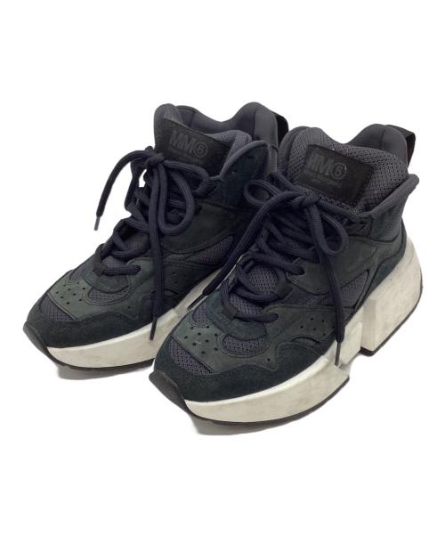 MM6 Maison Margiela（エムエムシックスメゾンマルジェラ）MM6 Maison Margiela (エムエムシックスメゾンマルジェラ) ハイトップ パフレア ランナー ブラック サイズ:35の古着・服飾アイテム