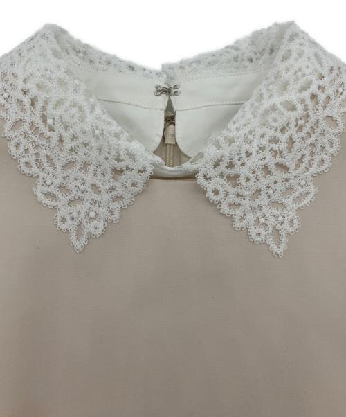 CELFORD（セルフォード）CELFORD (セルフォード) エンブロイダリーカラータイトワンピ ベージュ×ホワイト サイズ:38の古着・服飾アイテム