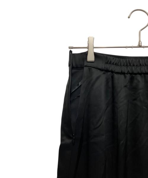 anuans（アニュアンス）anuans (アニュアンス) マキシムサテンスカート ブラック サイズ:Mの古着・服飾アイテム